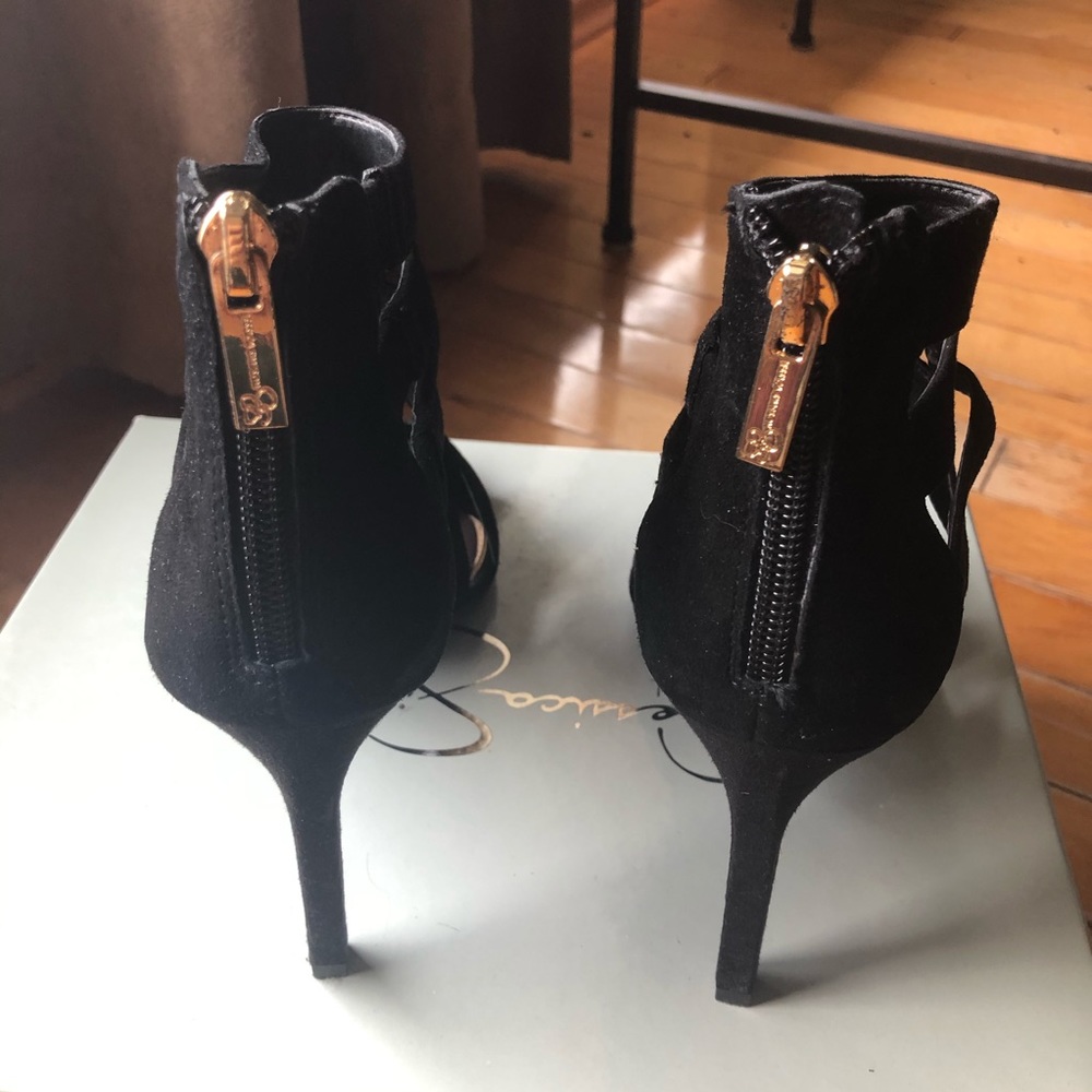 •SOLD• Jessica Simpson Suede Heels - Picture 7 of 8